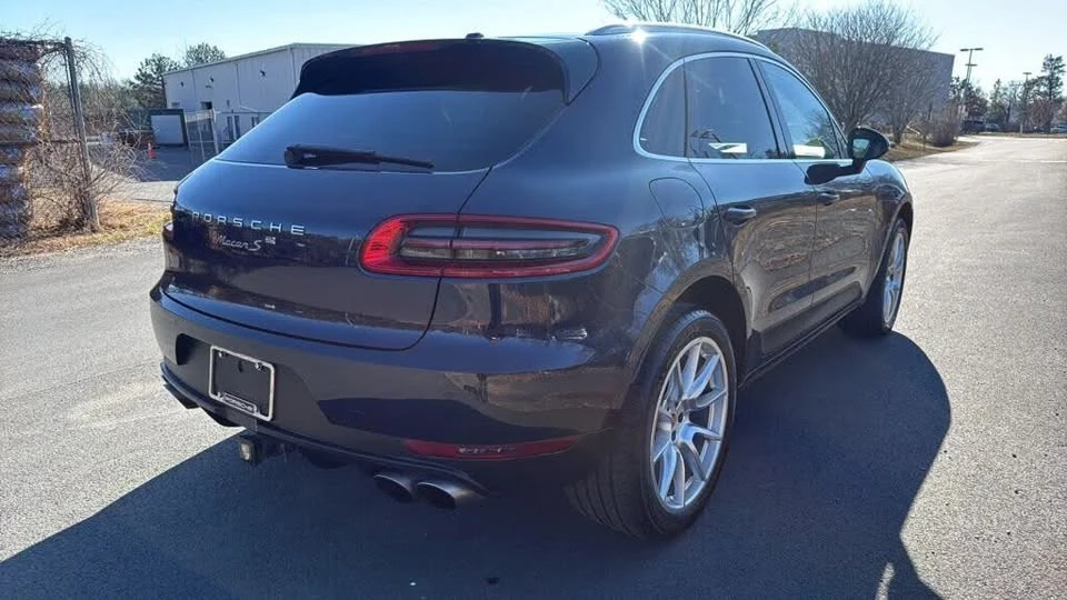 2020 Porsche Macan - Image 9 of 20