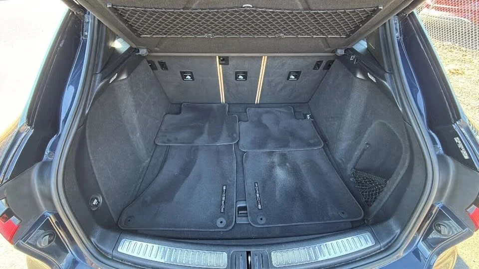 2020 Porsche Macan - Image 17 of 20