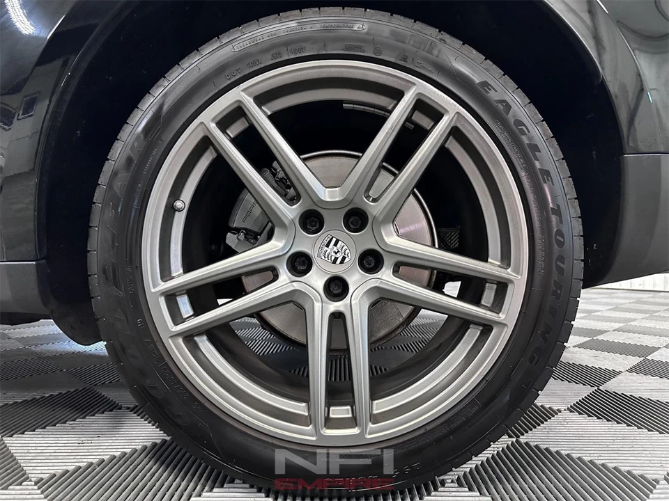 2020 Porsche Macan - Image 23 of 31