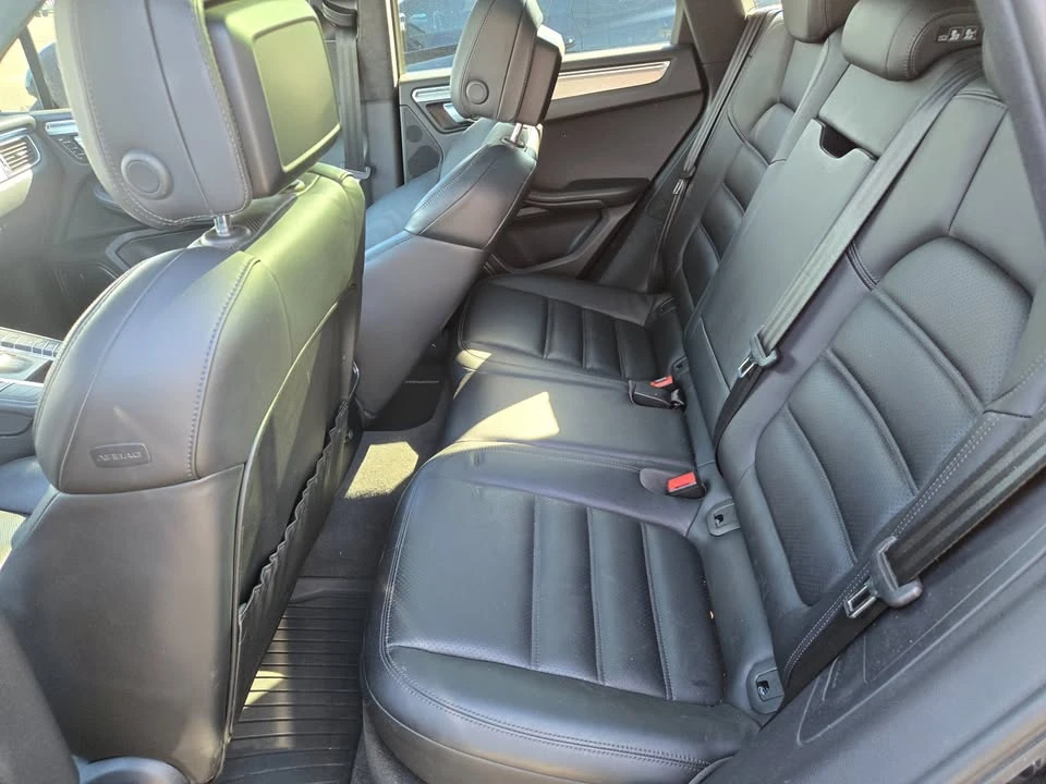 2020 Porsche Macan - Image 13 of 18