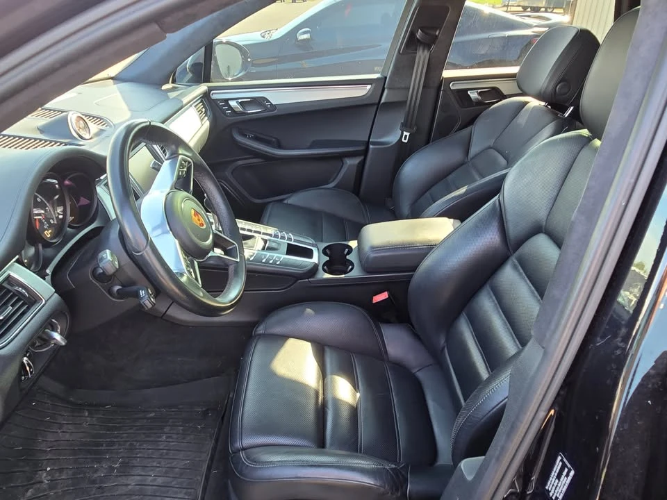 2020 Porsche Macan - Image 9 of 18