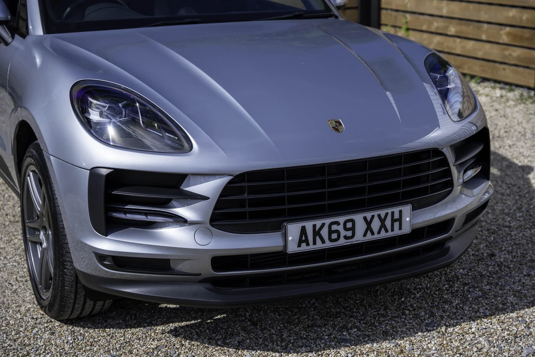 2020 Porsche Macan - Image 12 of 31