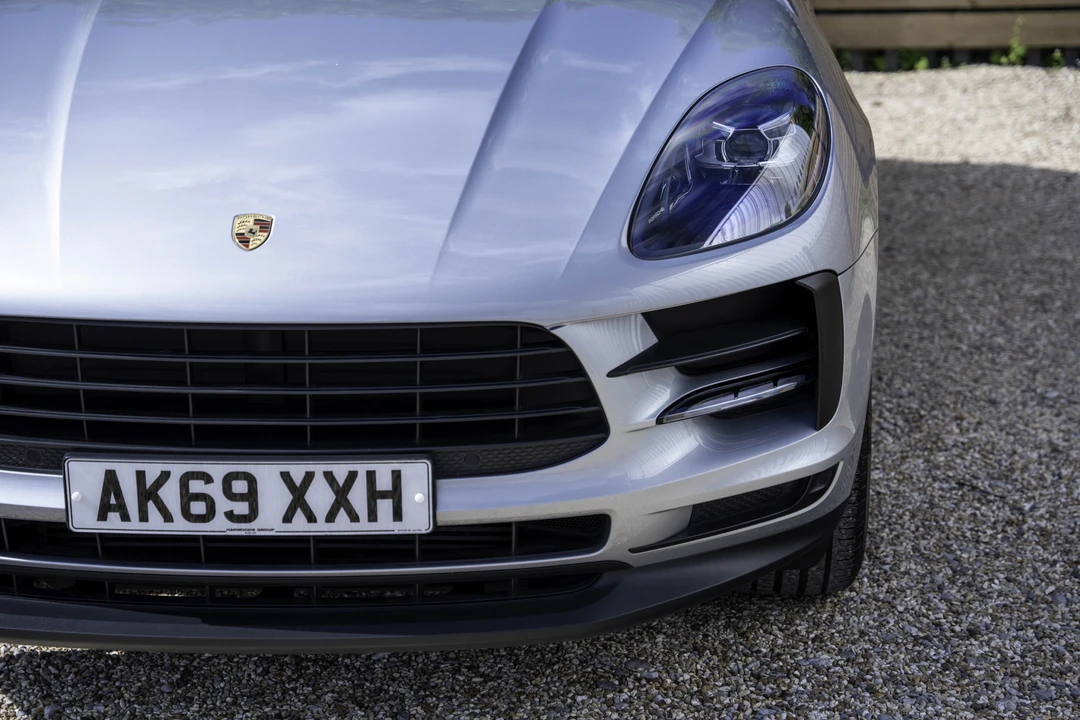2020 Porsche Macan - Image 15 of 31