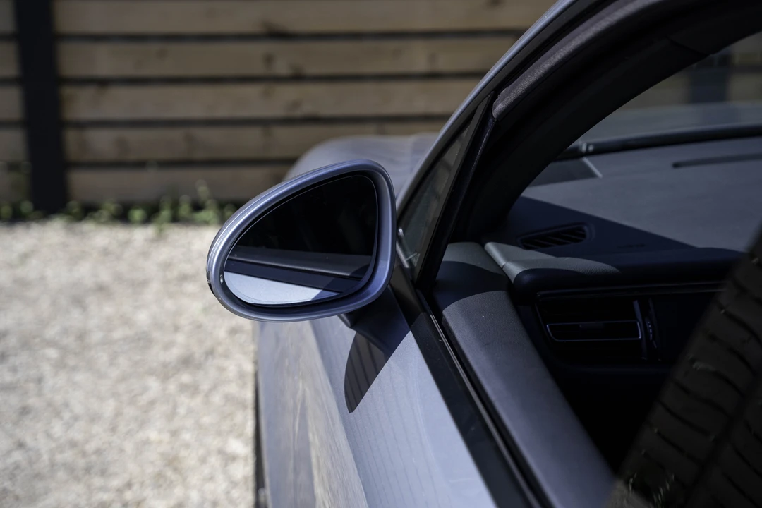 2020 Porsche Macan - Image 29 of 31