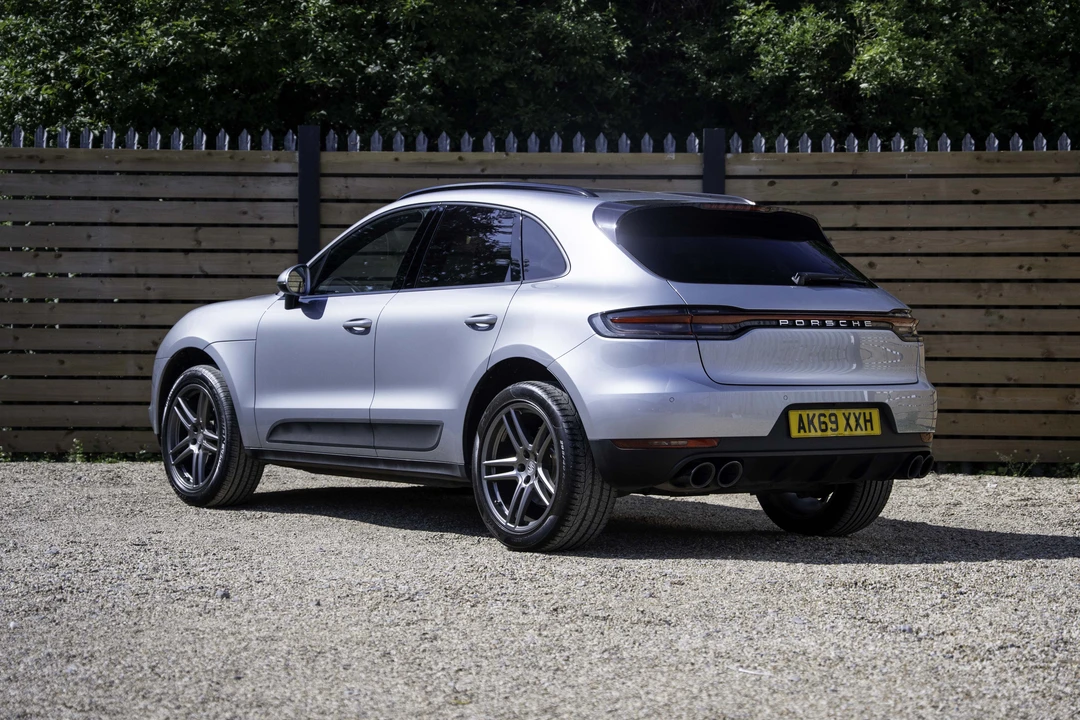2020 Porsche Macan - Image 7 of 31