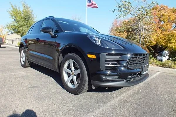 2020 Porsche Macan - Image 8 of 12