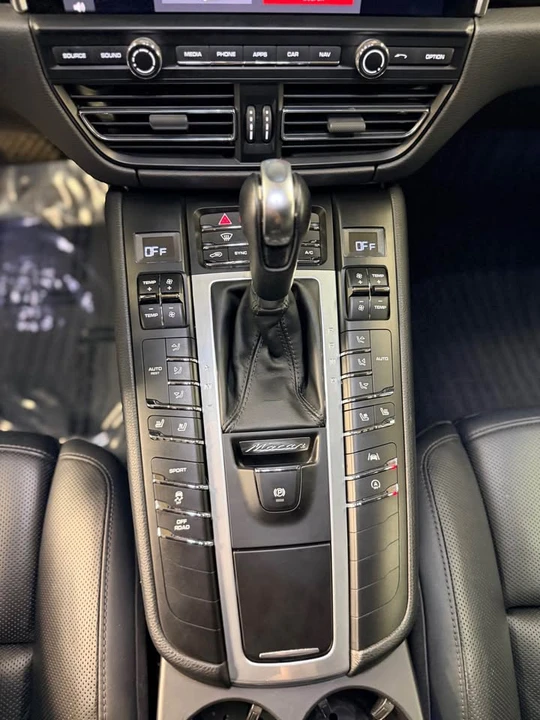 2020 Porsche Macan S - Image 11 of 15