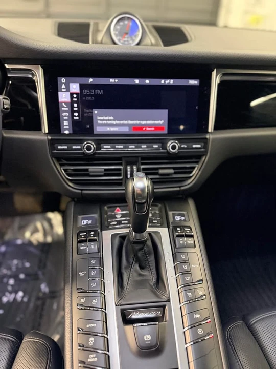 2020 Porsche Macan S - Image 10 of 15