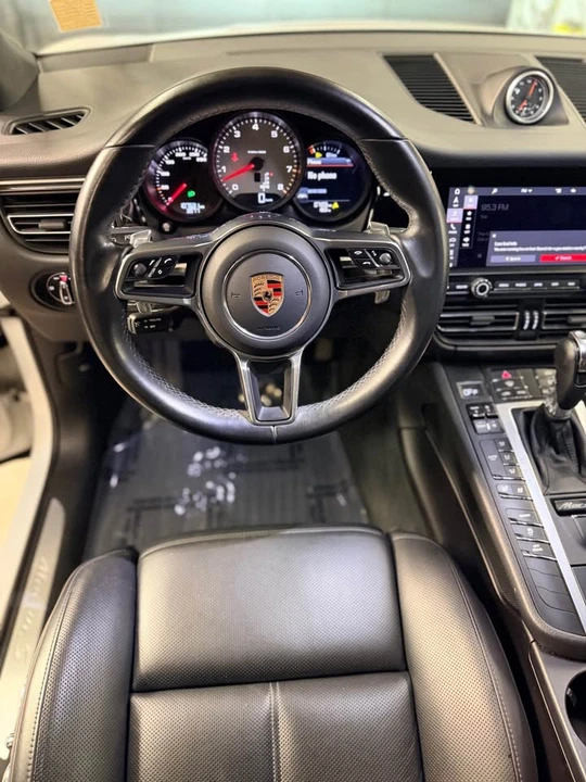 2020 Porsche Macan S - Image 16 of 17
