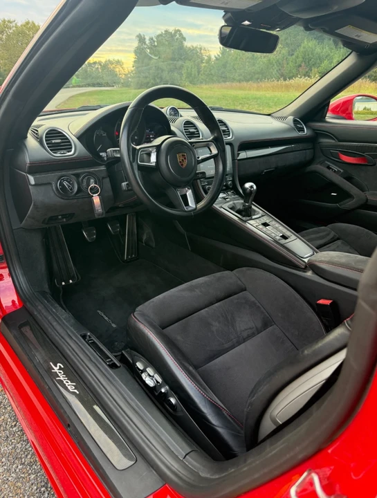 2020 Porsche 718 Boxster Spyder - Image 3 of 9