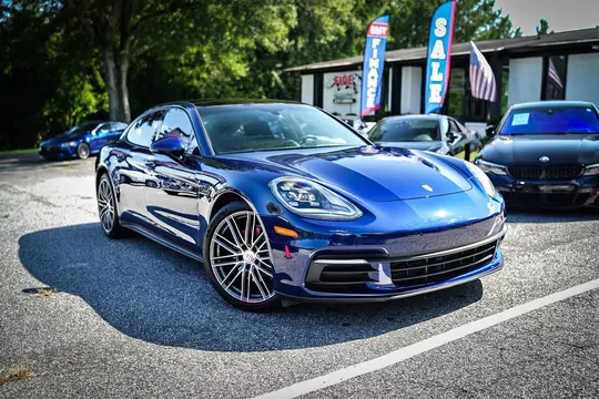 2020 Porsche Panamera