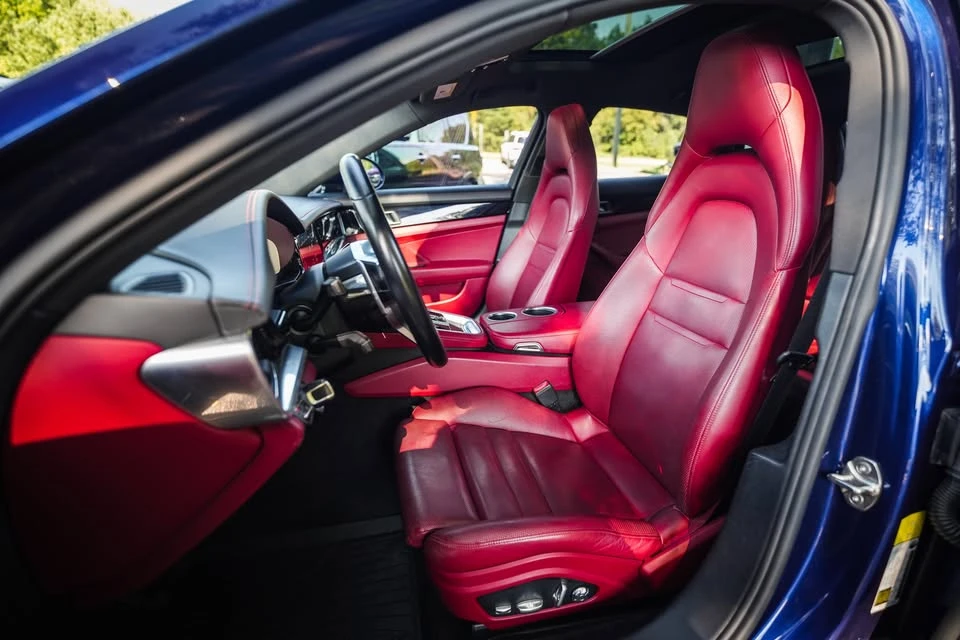 2020 Porsche 971 Panamera - Image 19 of 20