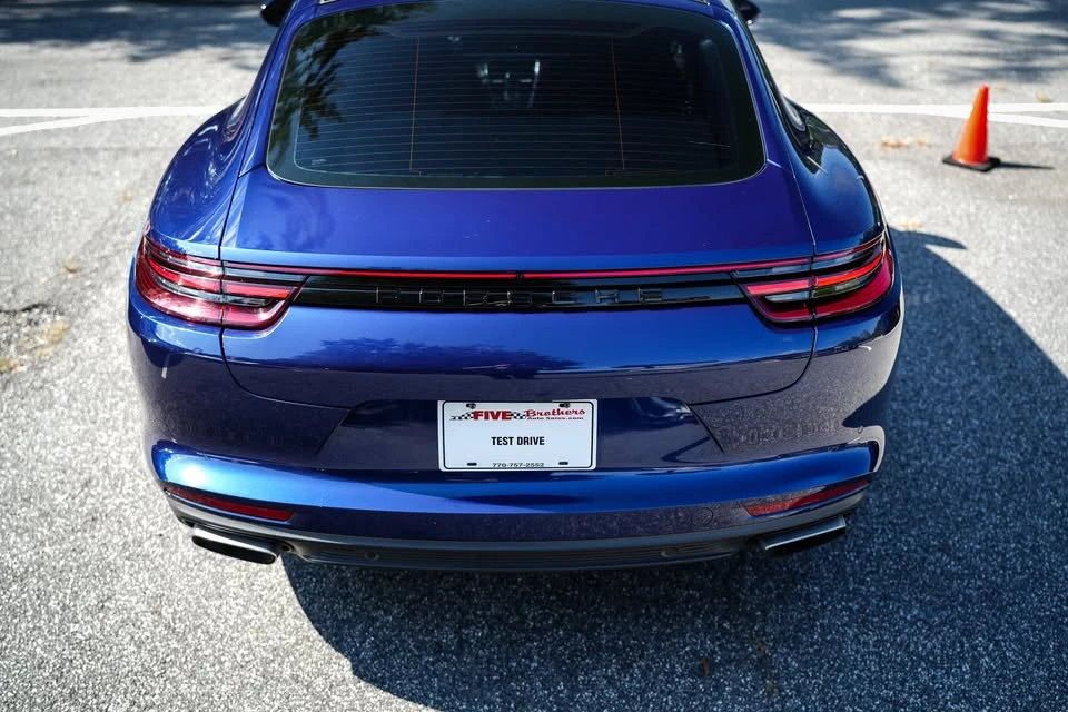 2020 Porsche 971 Panamera - Image 9 of 20
