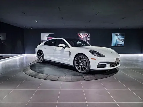 2020 Porsche Panamera 4 AWD
