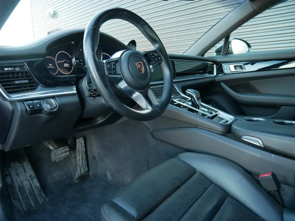 2020 Porsche 971 Panamera - Image 4 of 6