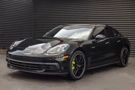 2020 Porsche Panamera 4 E-Hybrid