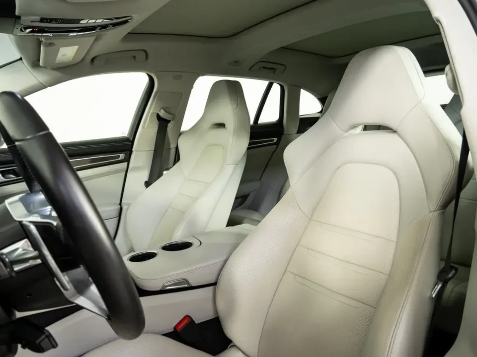 2020 Porsche 976 Panamera - Image 5 of 6