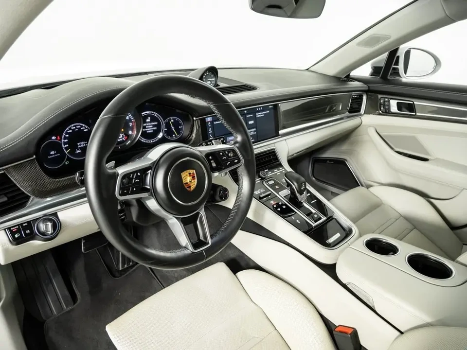 2020 Porsche 976 Panamera - Image 4 of 6