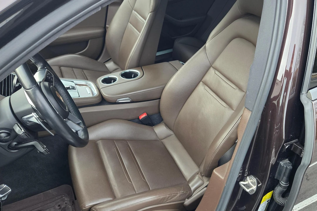 2020 Porsche 971 Panamera - Image 29 of 31