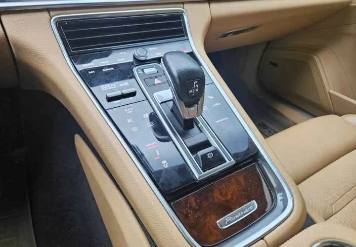 2020 Porsche 971 Panamera - Image 9 of 16