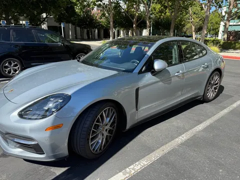2020 Porsche Panamera