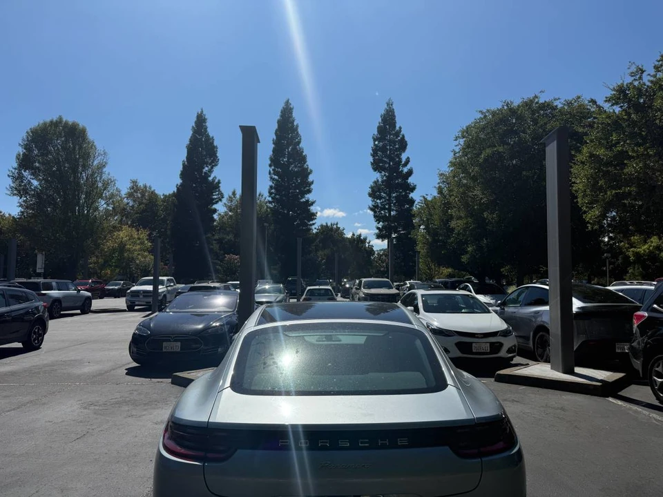 2020 Porsche 971 Panamera - Image 7 of 8