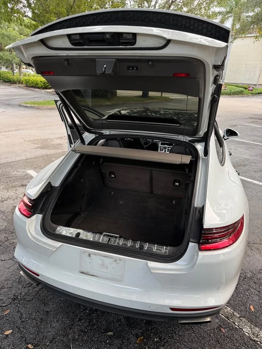 2020 Porsche 971 Panamera - Image 17 of 20