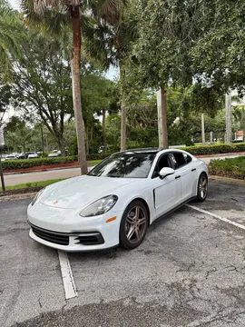 2020 Porsche Panamera 4 Sedan 4D