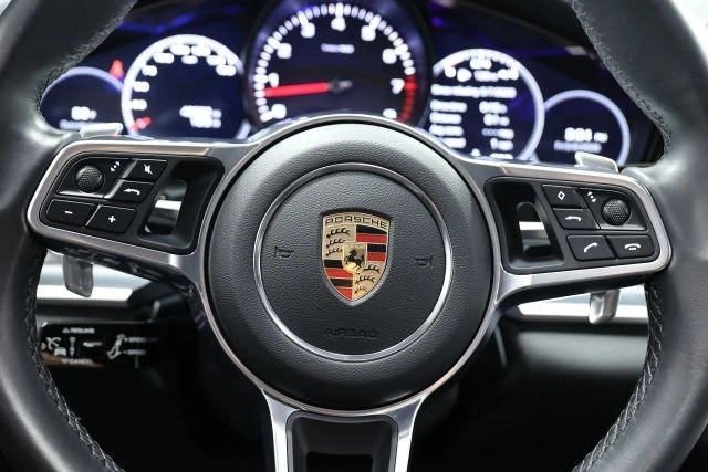 2020 Porsche 971 Panamera - Image 25 of 31