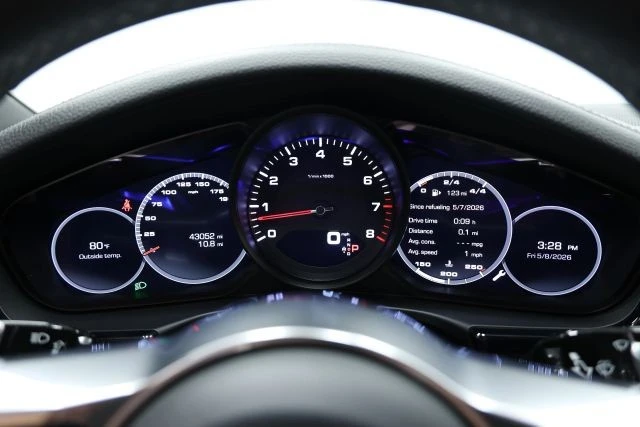 2020 Porsche 971 Panamera - Image 26 of 31