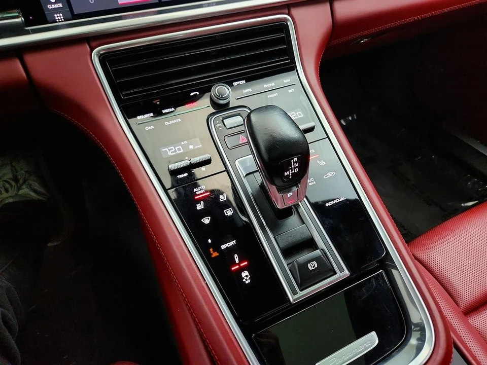 2020 Porsche 971 Panamera - Image 19 of 21