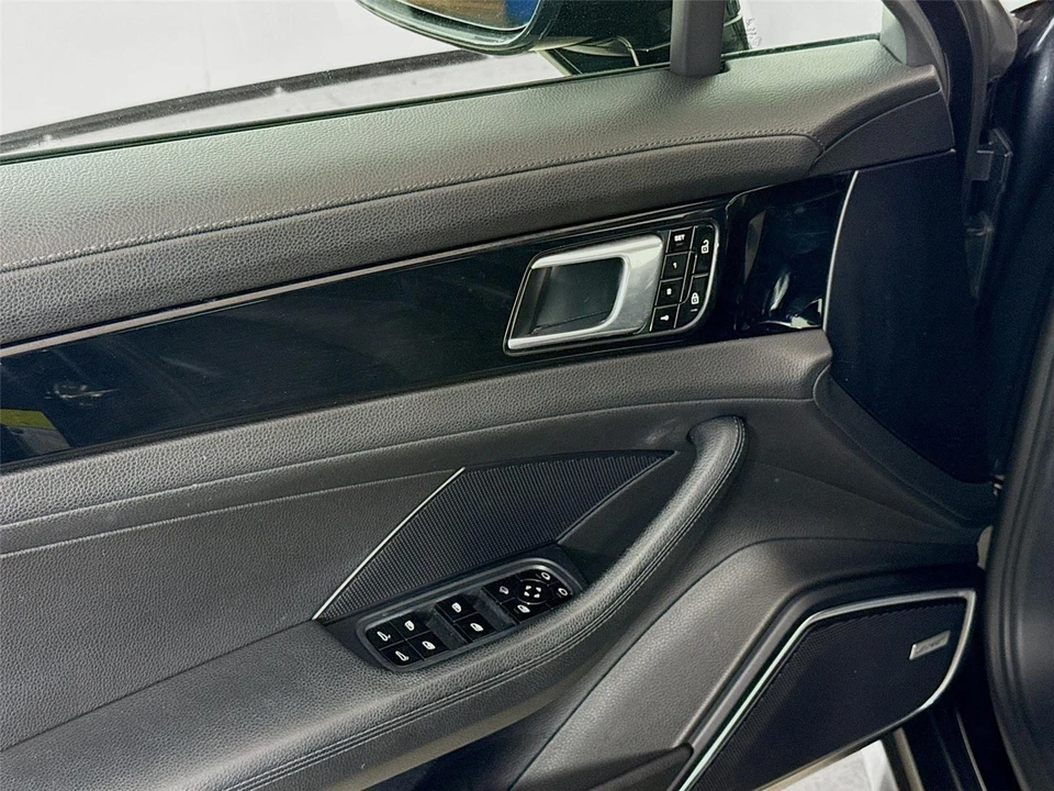 2020 Porsche 971 Panamera - Image 17 of 21