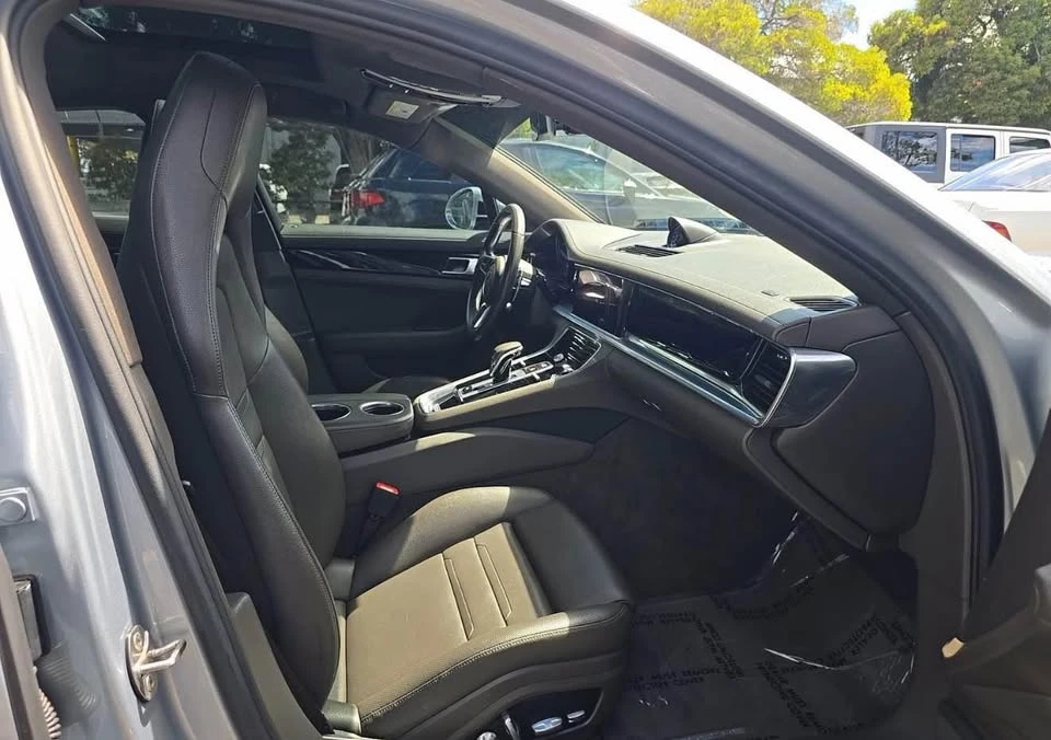 2020 Porsche 971 Panamera 4S - Image 8 of 18