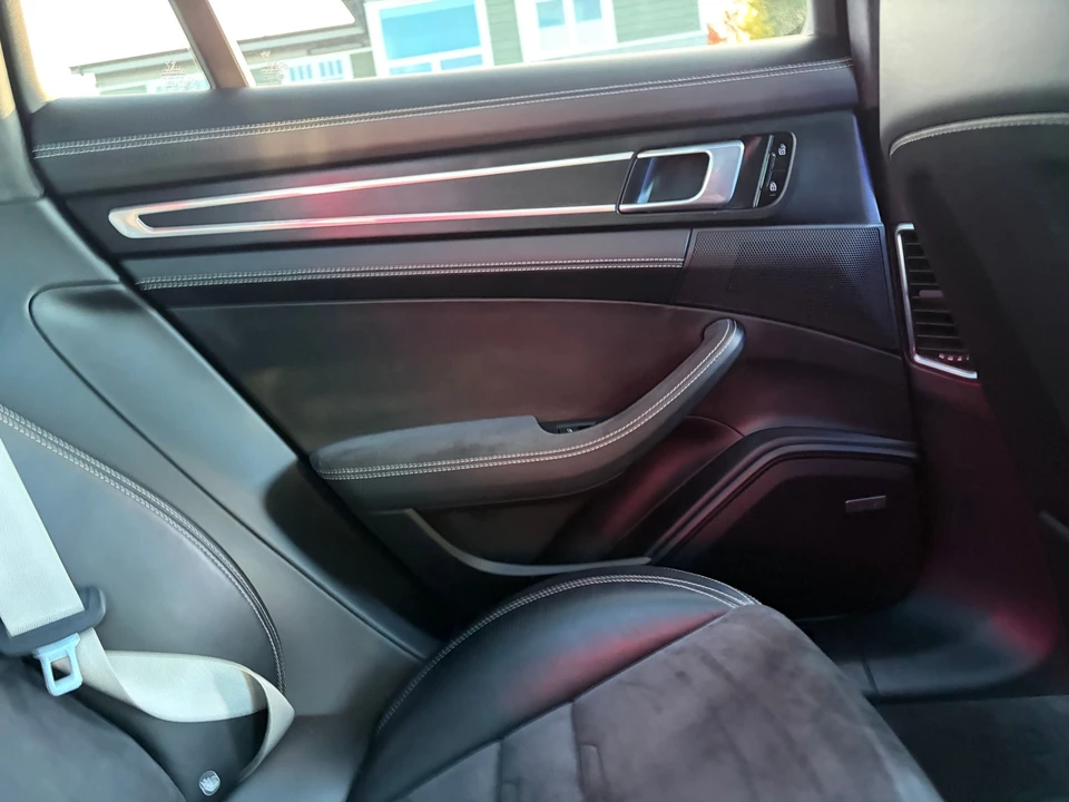 2020 Porsche 971 Panamera GTS - Image 26 of 31