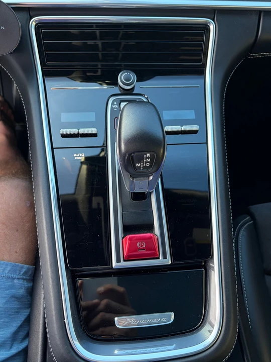 2020 Porsche 971 Panamera GTS - Image 27 of 31