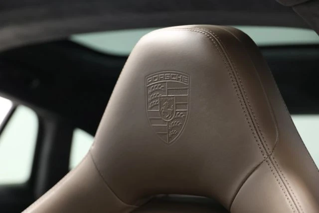 2020 Porsche 971 Panamera GTS - Image 18 of 31