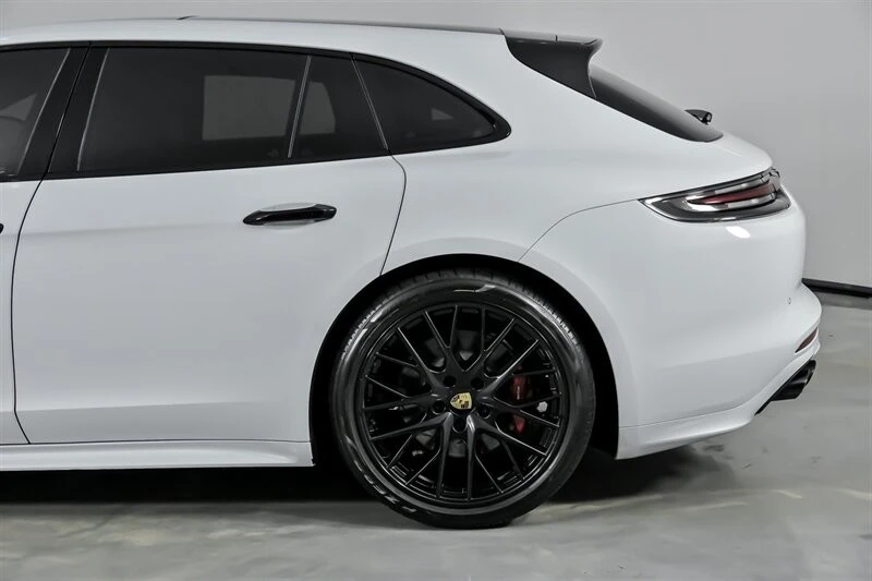 2020 Porsche 971 Panamera GTS - Image 9 of 21