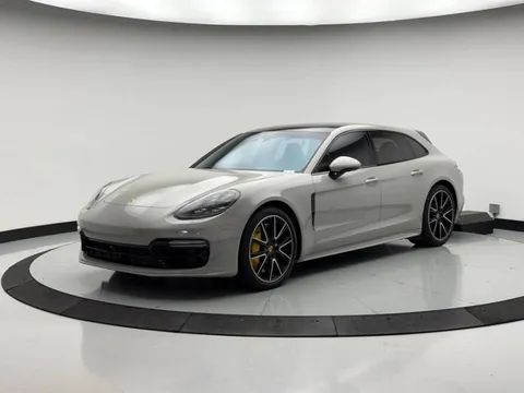 2020 Porsche Panamera GTS Sport Turismo