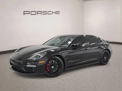 2020 Porsche Panamera GTS