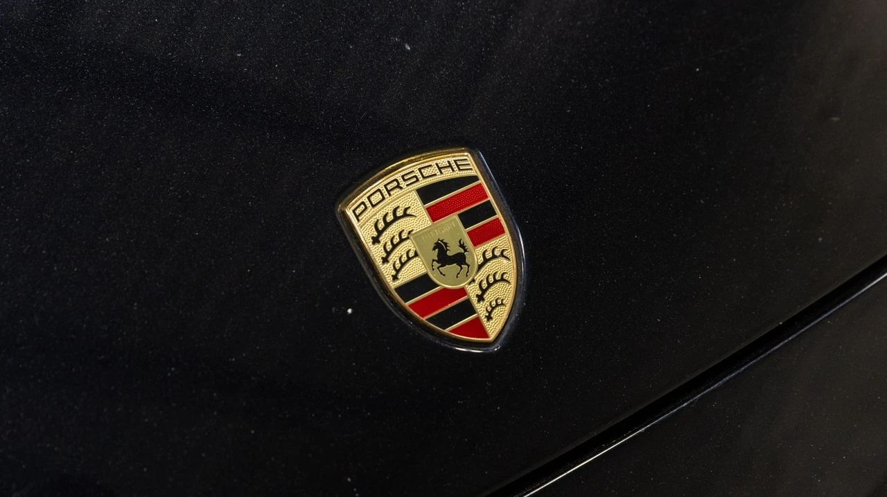 2020 Porsche 971 Panamera GTS - Image 9 of 21