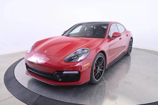 2020 Porsche Panamera GTS
