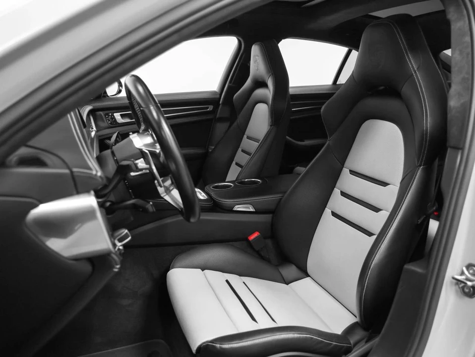 2020 Porsche 971 Panamera GTS - Image 5 of 5