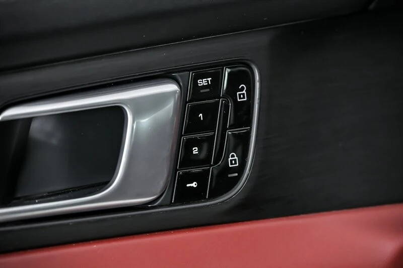 2020 Porsche 971 Panamera GTS - Image 18 of 31