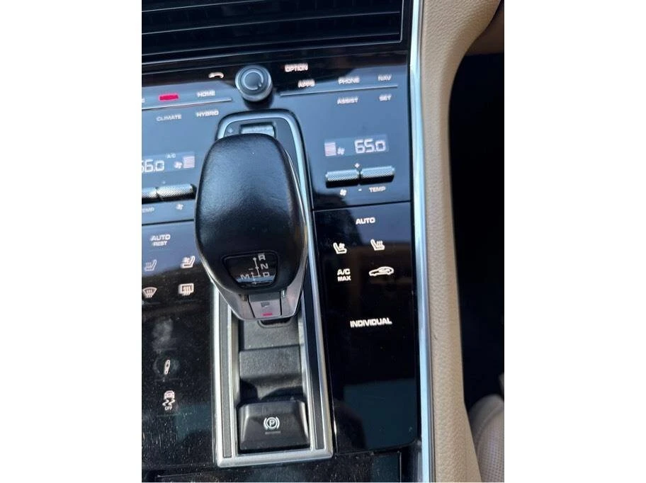 2020 Porsche 971 Panamera - Image 17 of 20
