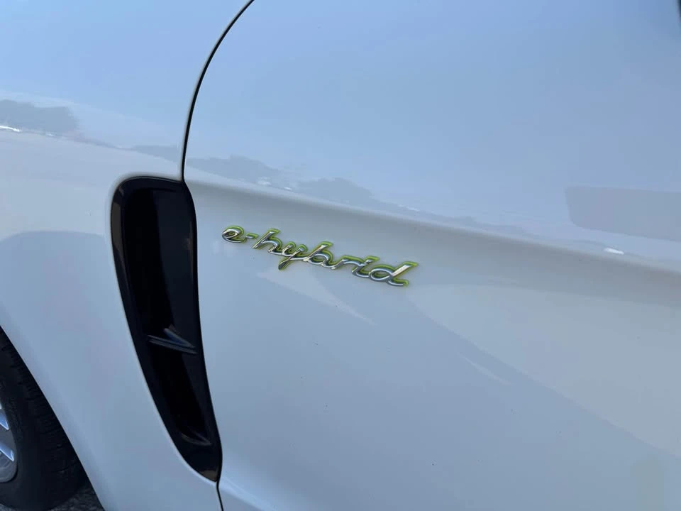 2020 Porsche 971 Panamera - Image 18 of 20