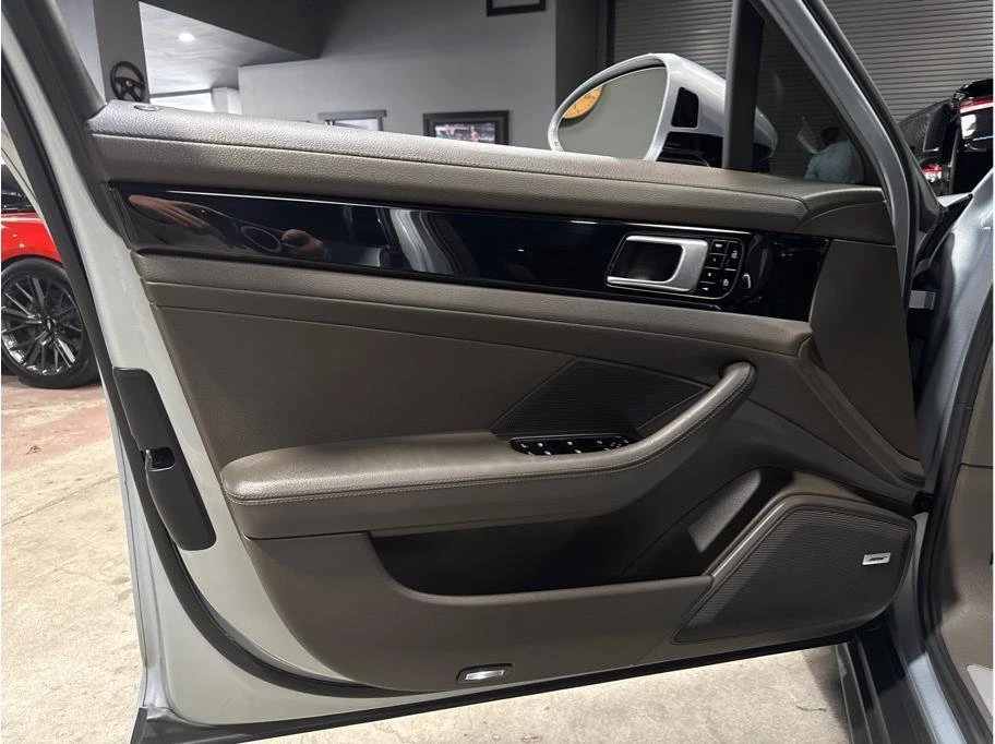 2020 Porsche 971 Panamera - Image 10 of 19