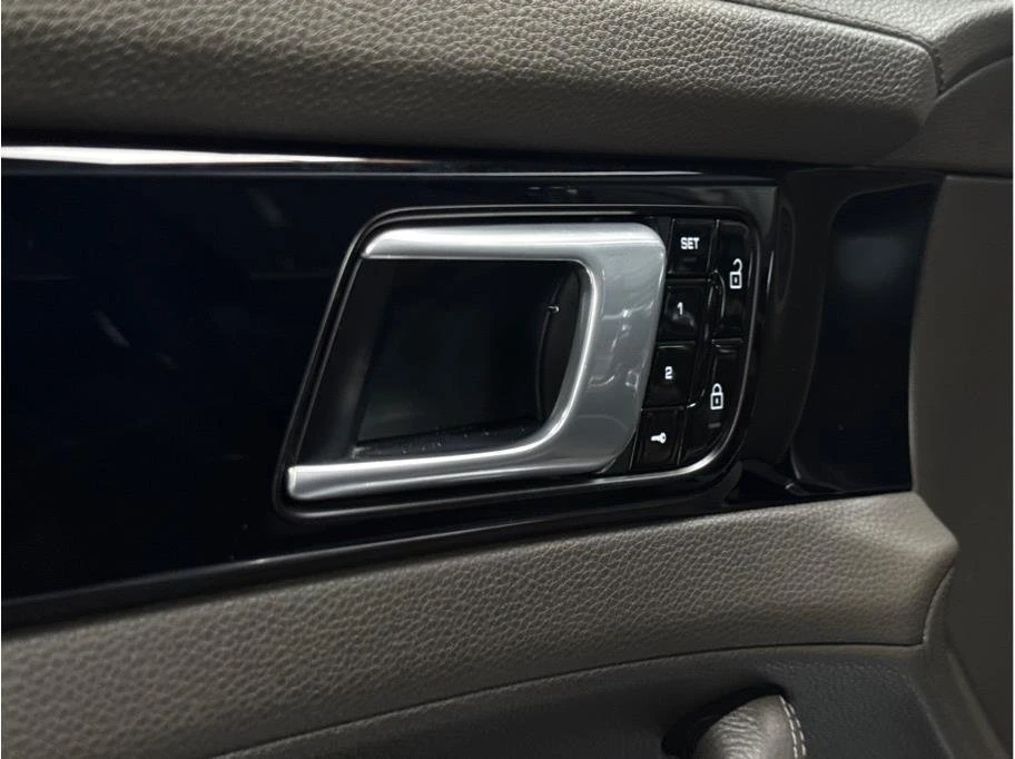 2020 Porsche 971 Panamera - Image 12 of 19