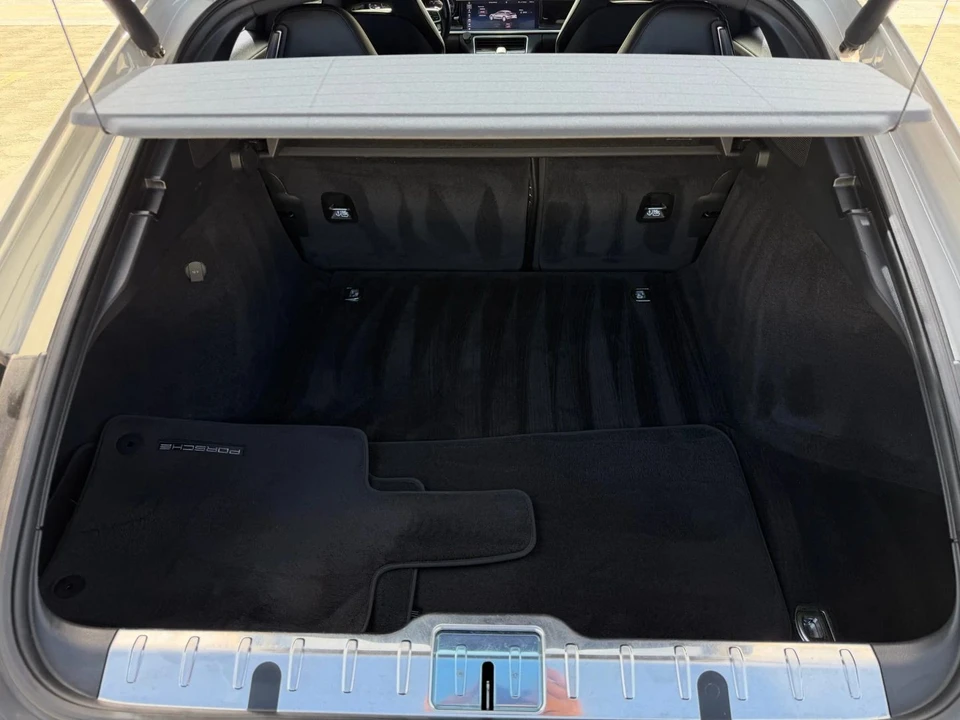 2020 Porsche 971 Panamera - Image 16 of 18