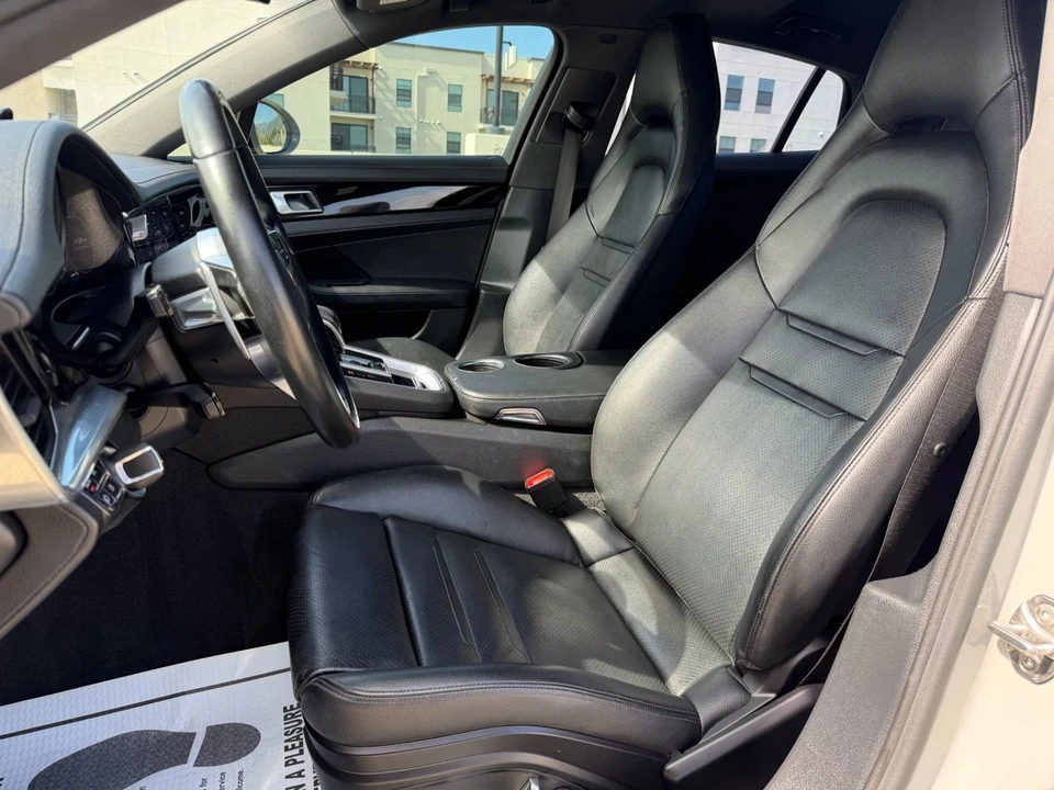 2020 Porsche 971 Panamera - Image 9 of 18