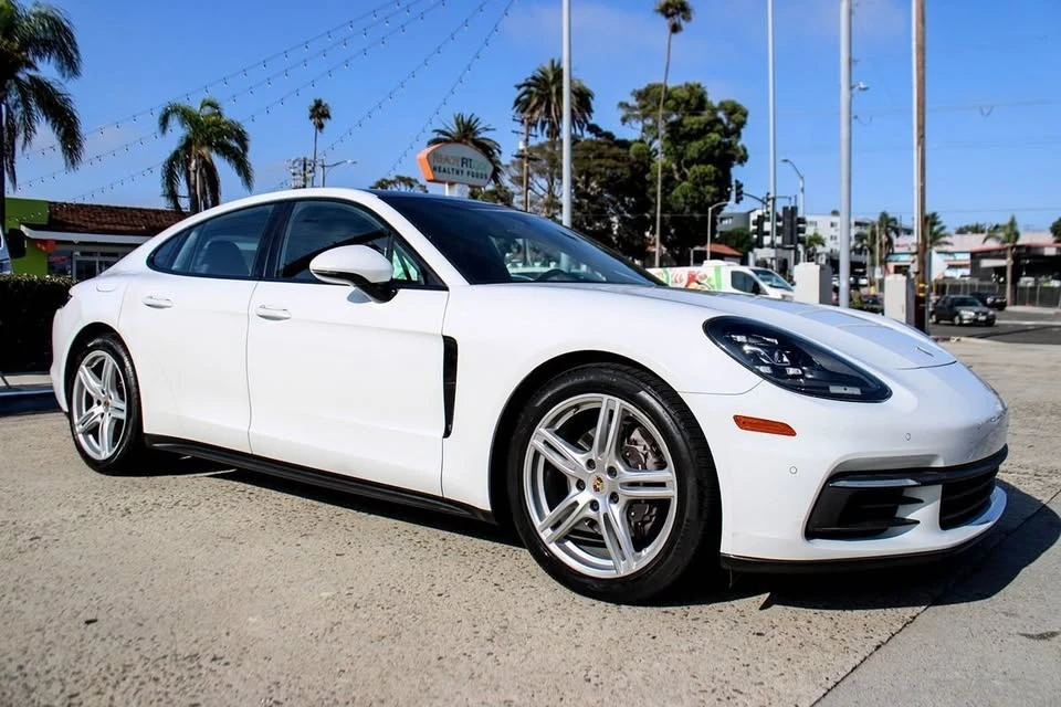 2020 Porsche 971 Panamera - Image 8 of 20